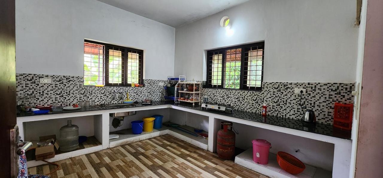 'Marari Johns Homestay' Mararikulam, Alappuzha Esterno foto